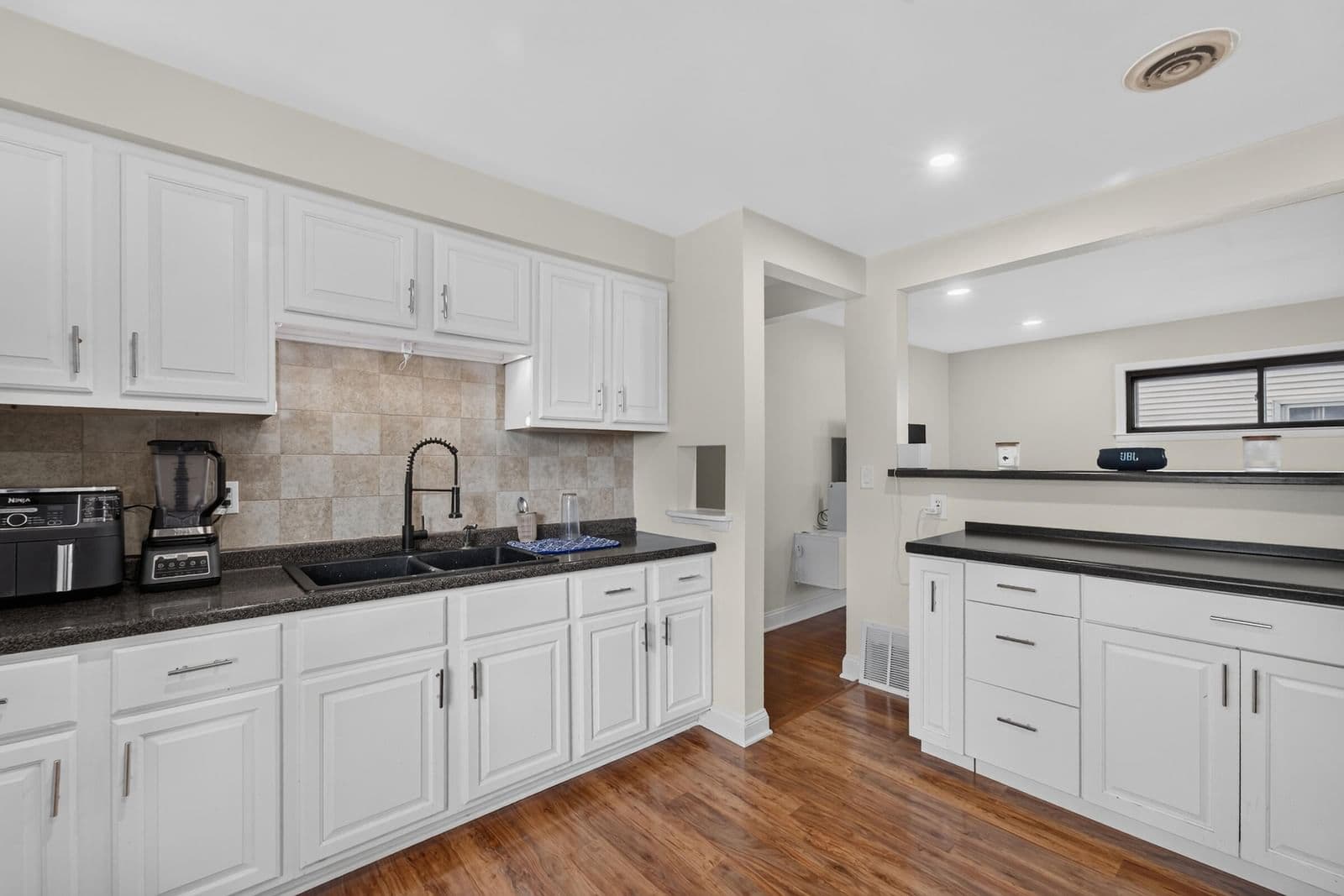 4643 Logan, Milwaukee, WI