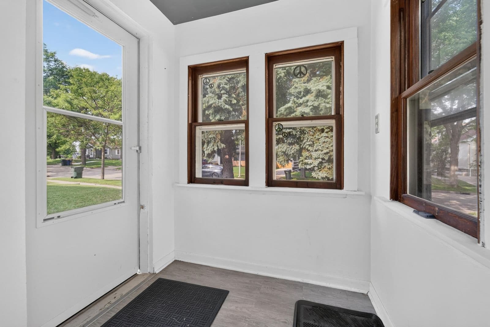 Photo 5 of 1206 91st