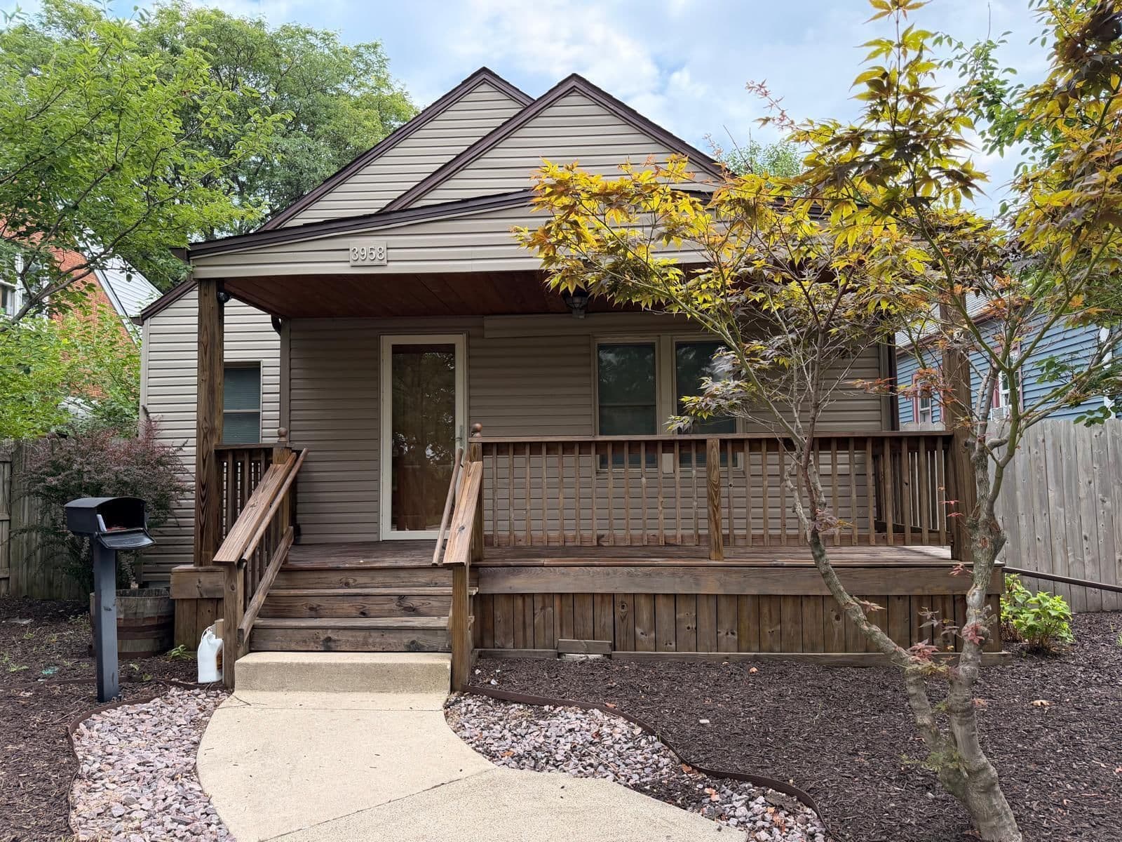 3958 3rd, Milwaukee, WI