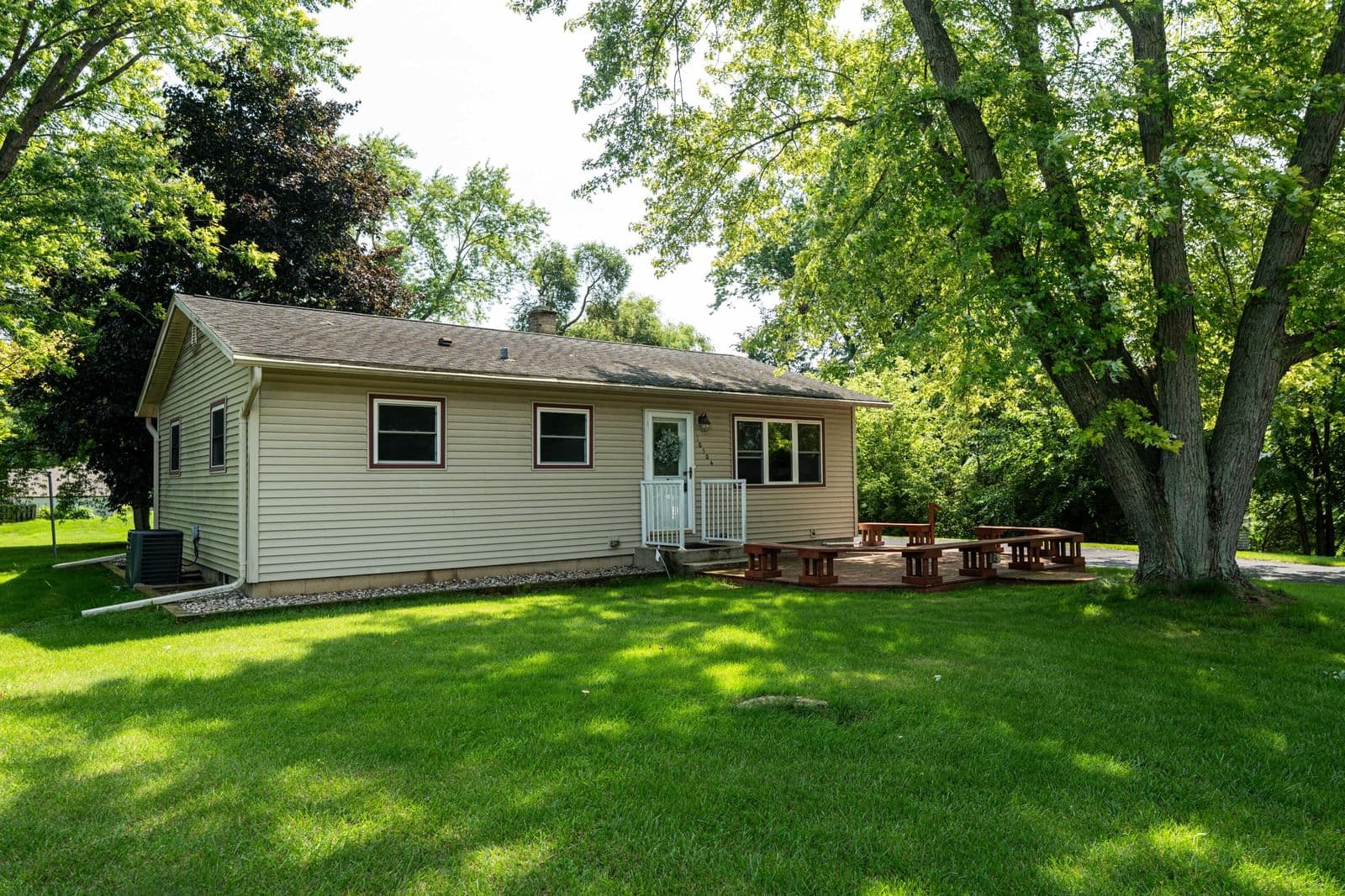 10504 4th, Oak Creek, WI