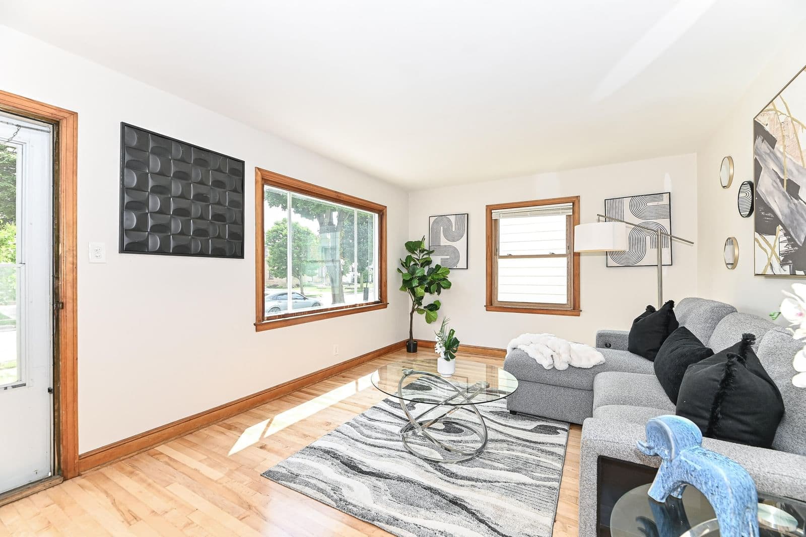 Photo 5 of 2321 82nd