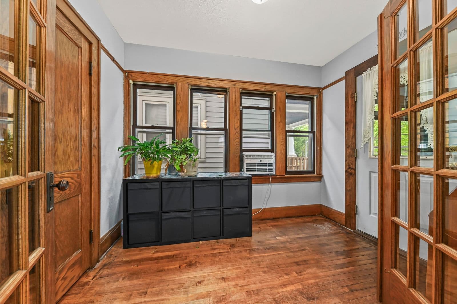Photo 5 of 1424 57th