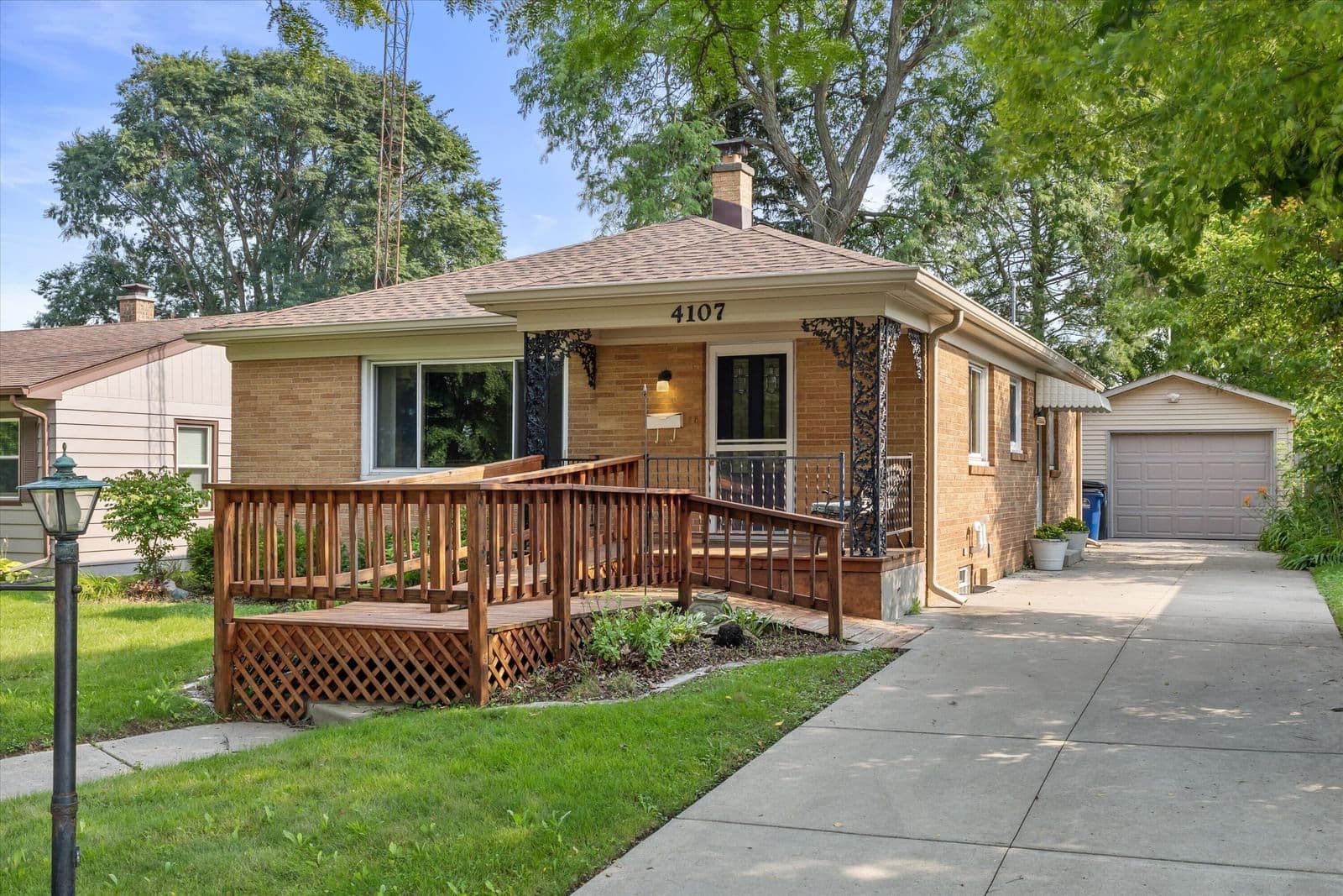 4107 Graceland, Racine, WI