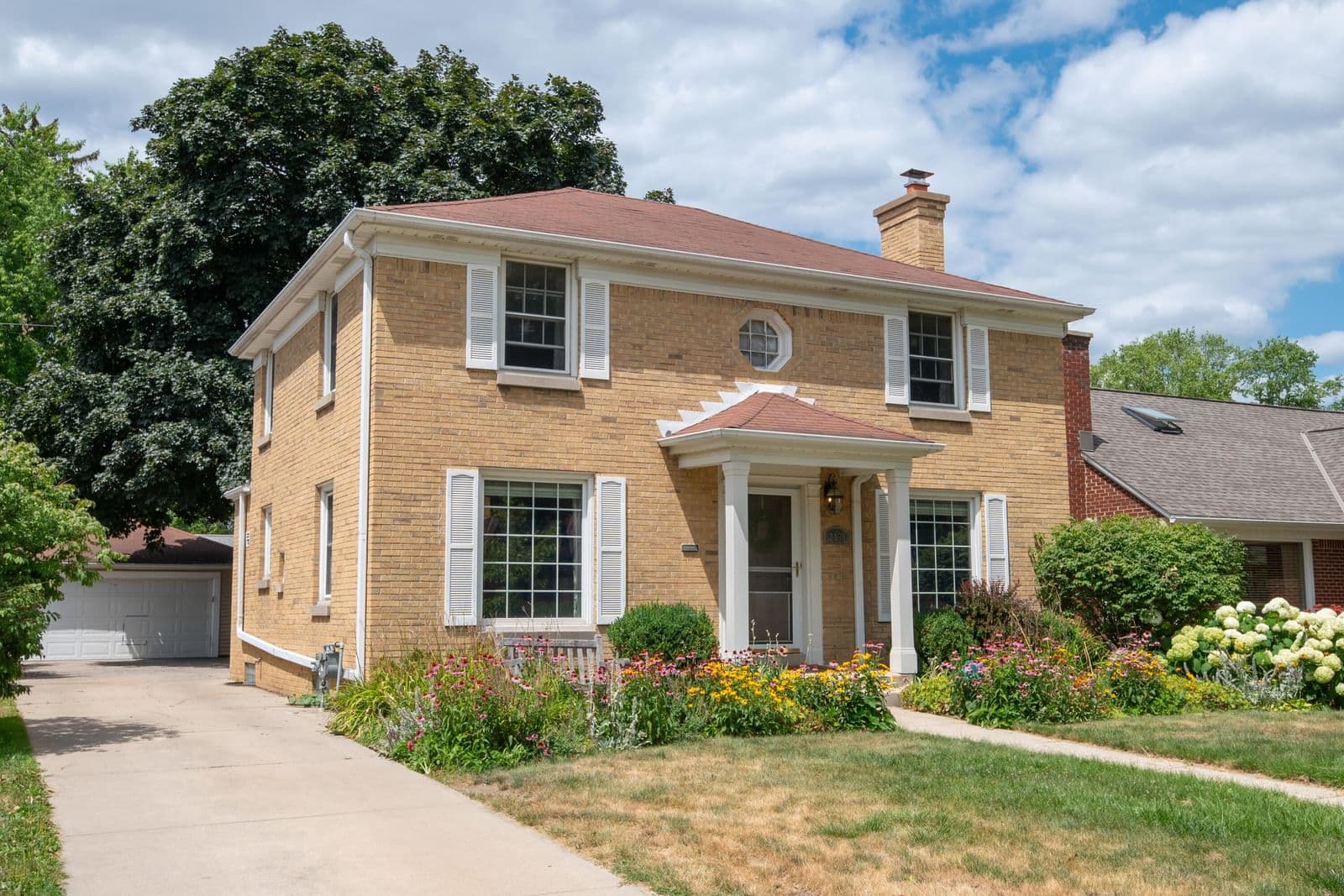 2439 81st, Wauwatosa, WI