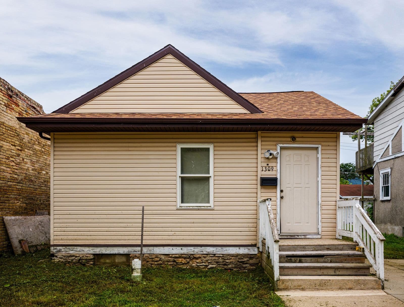 1309 Villa, Racine, WI
