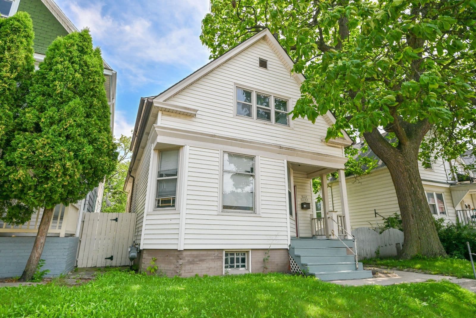 1219 Windlake