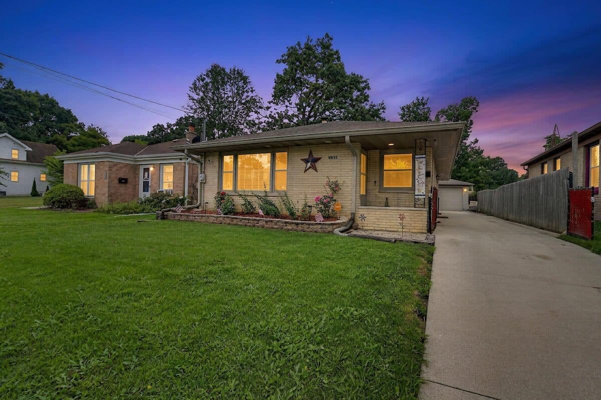 418 Blaine, Racine, WI
