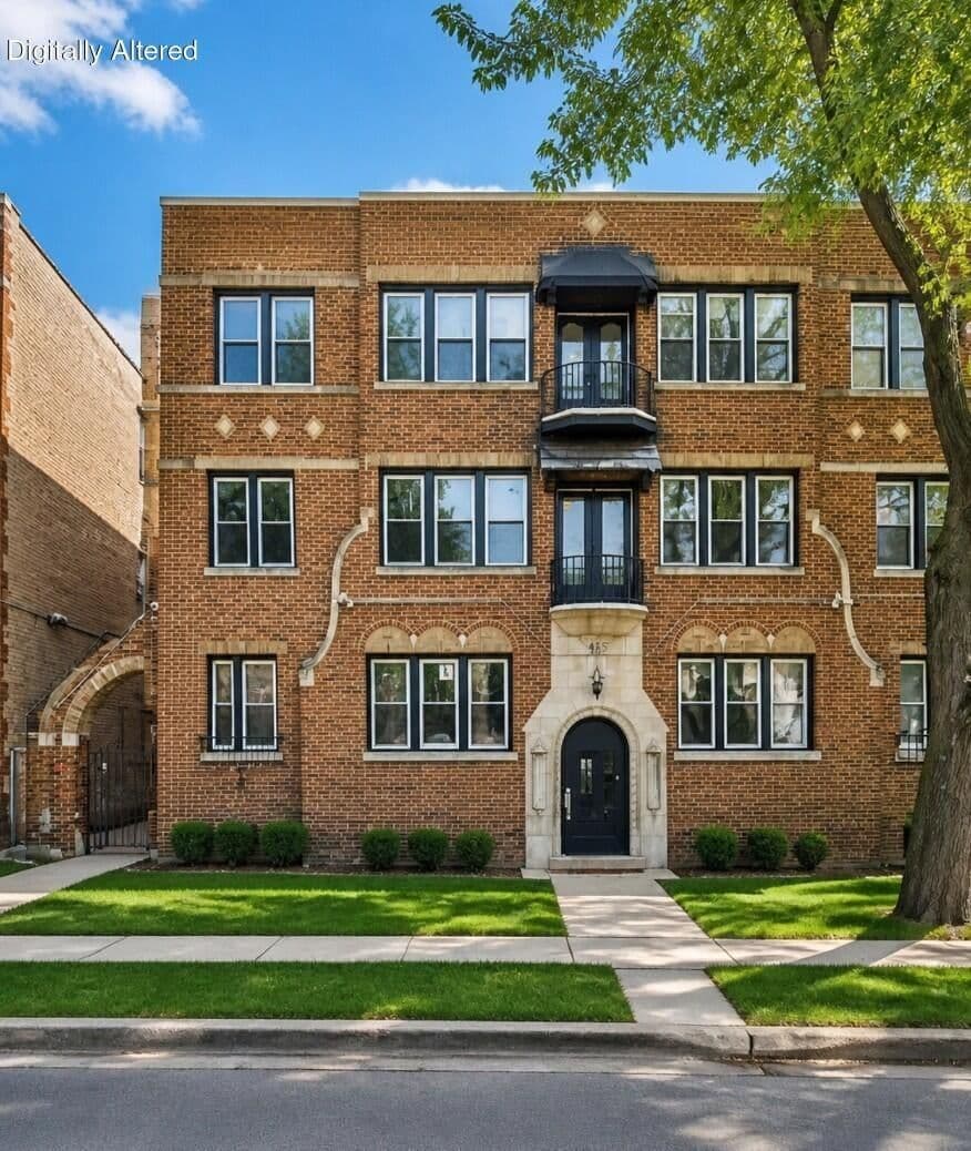 2613 Capitol
