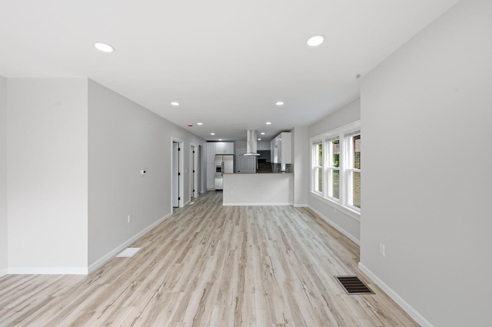 Photo 5 of 2920 27th