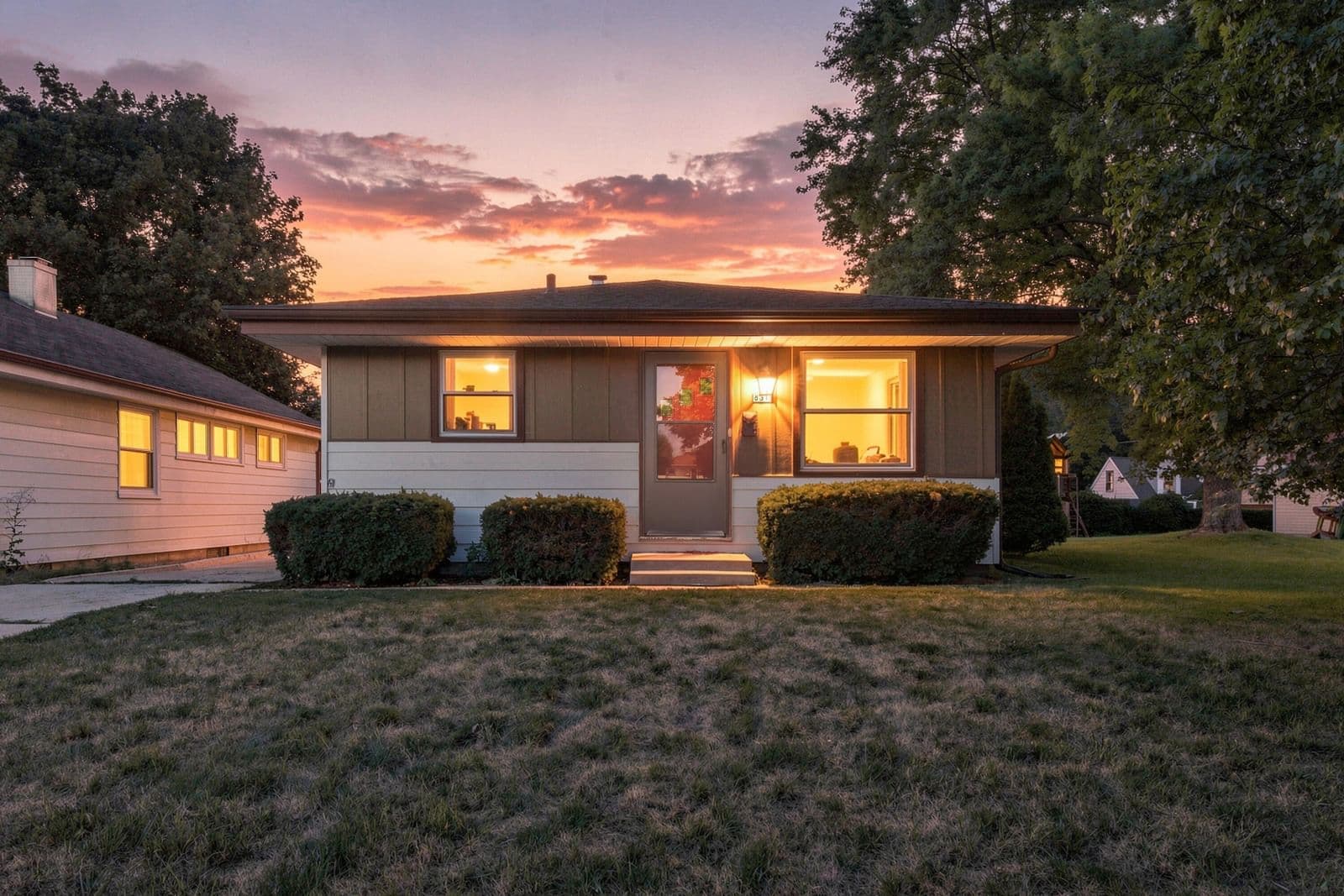 831 110th, West Allis, WI