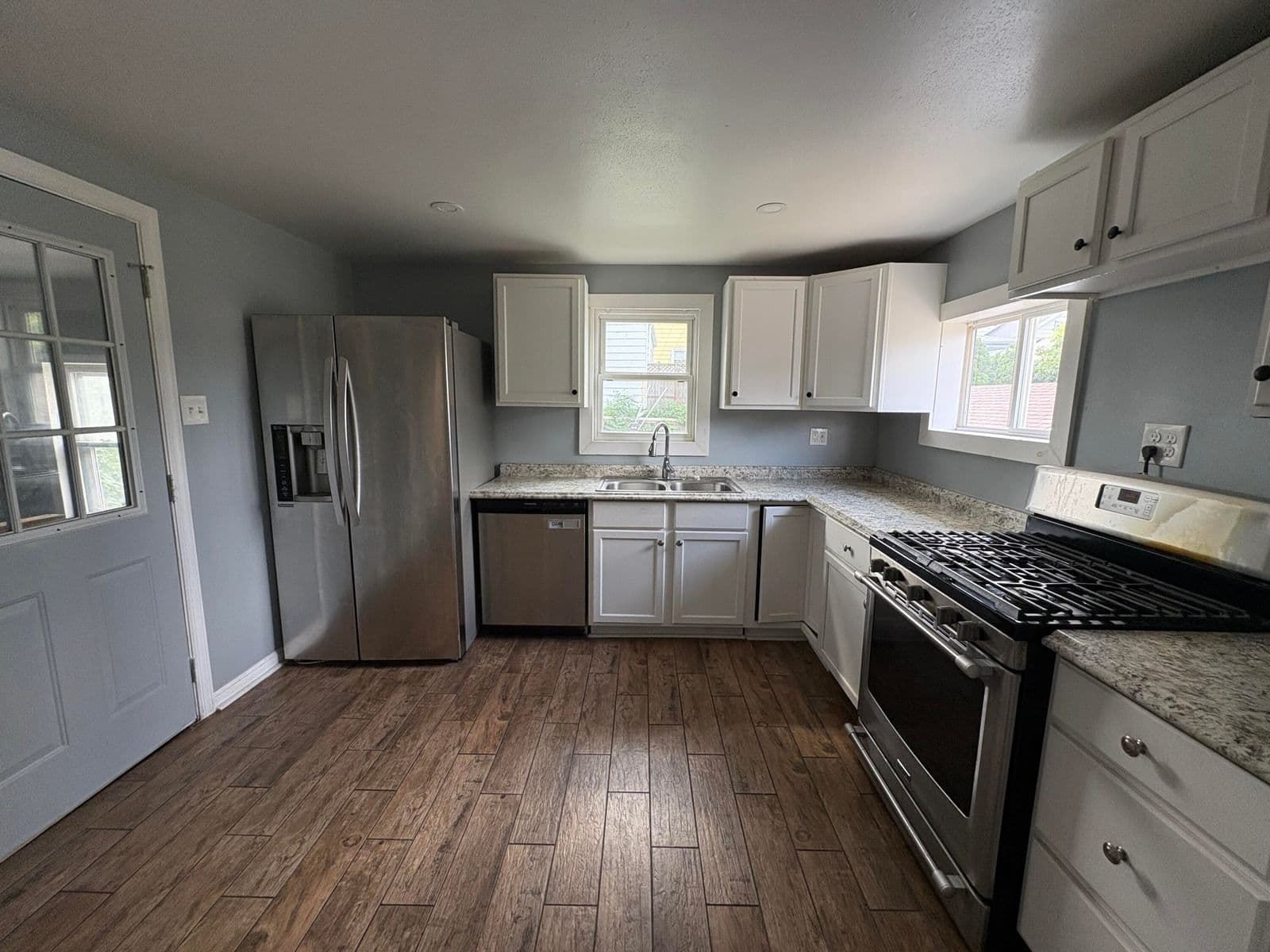 Photo 5 of 1537 94th