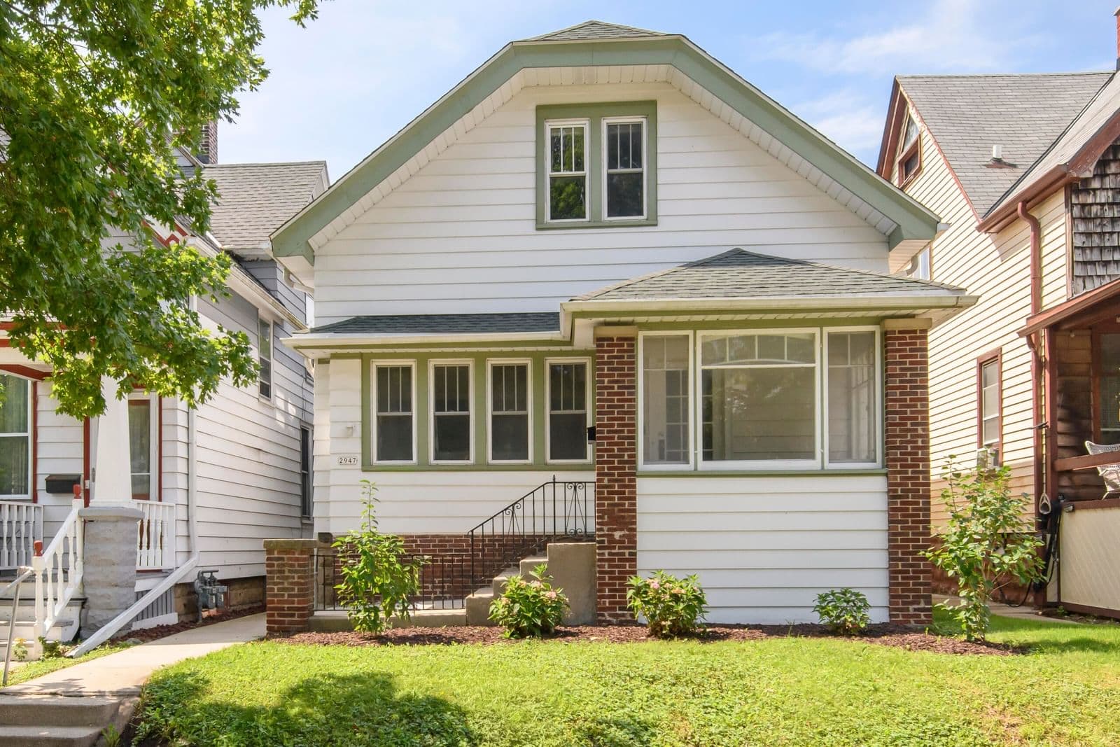 2947 Lenox, Milwaukee, WI