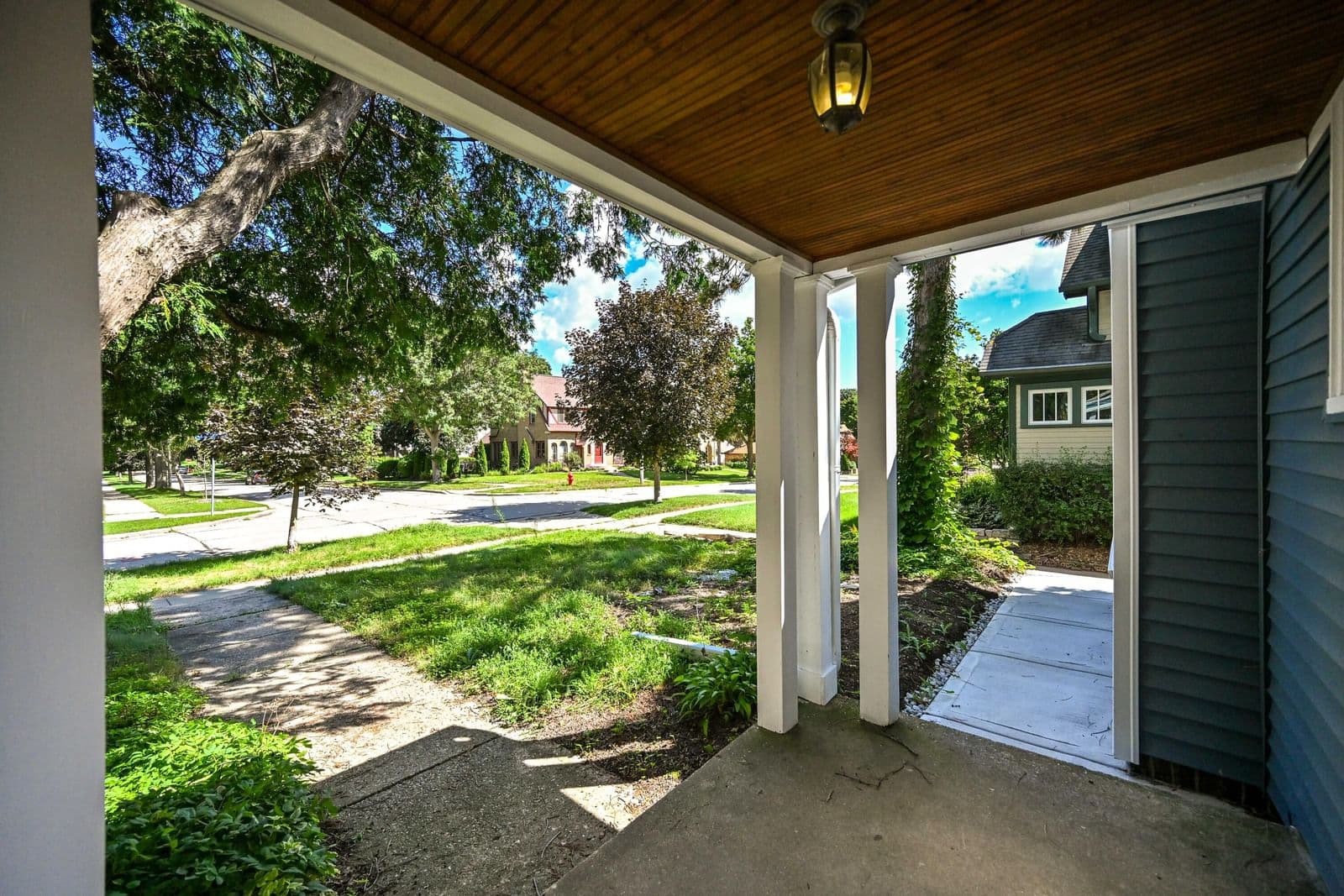 7939 Hillcrest