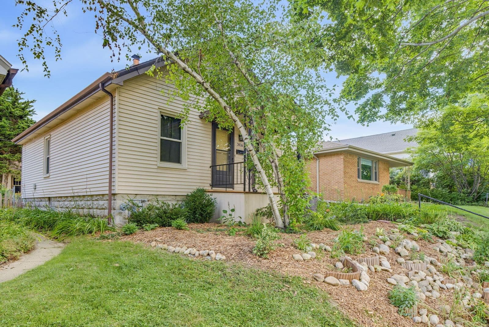 3416 Quincy