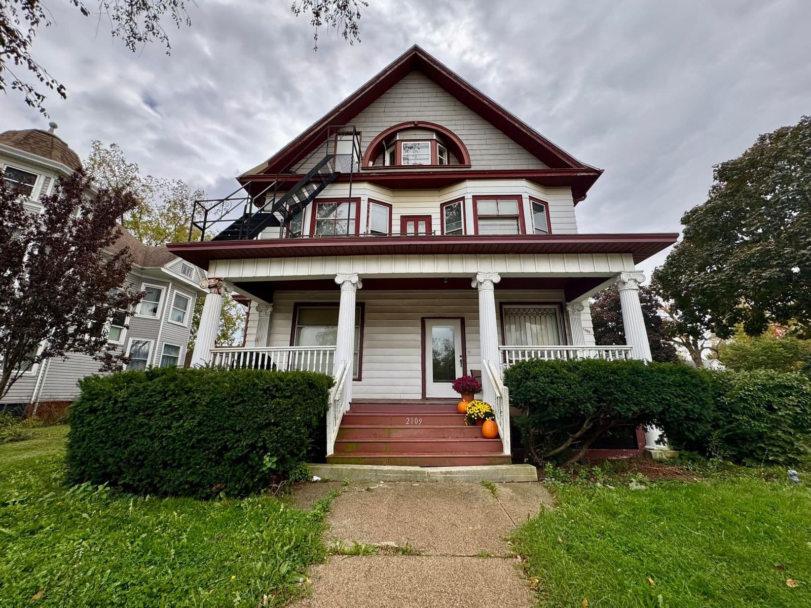 2109 Washington, Racine, WI