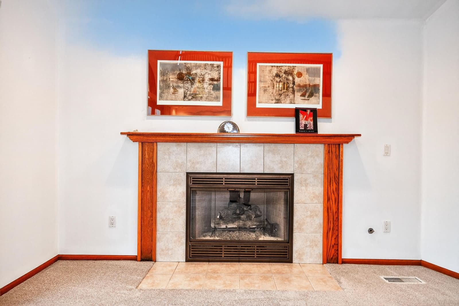 Photo 5 of 2415 Walnut Grove