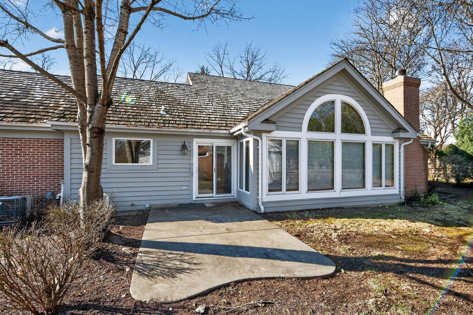 2415 Walnut Grove