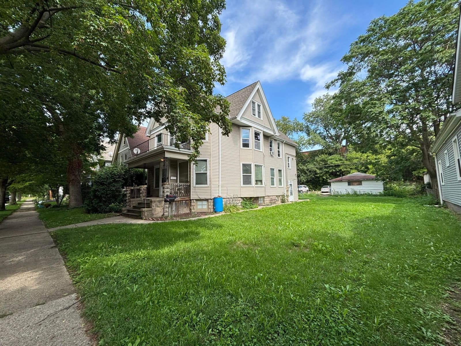 1060 47th