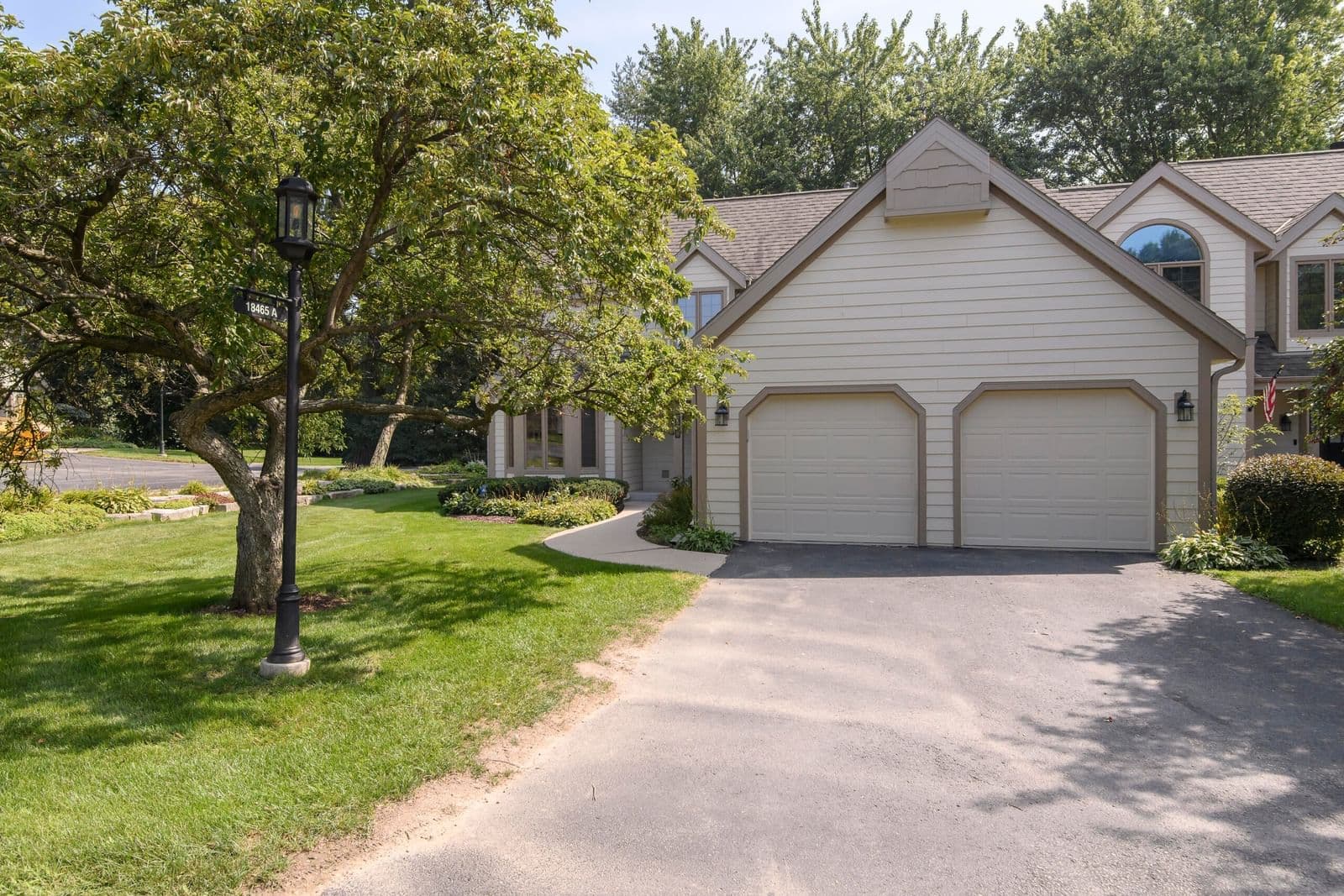 18465 St Andrew