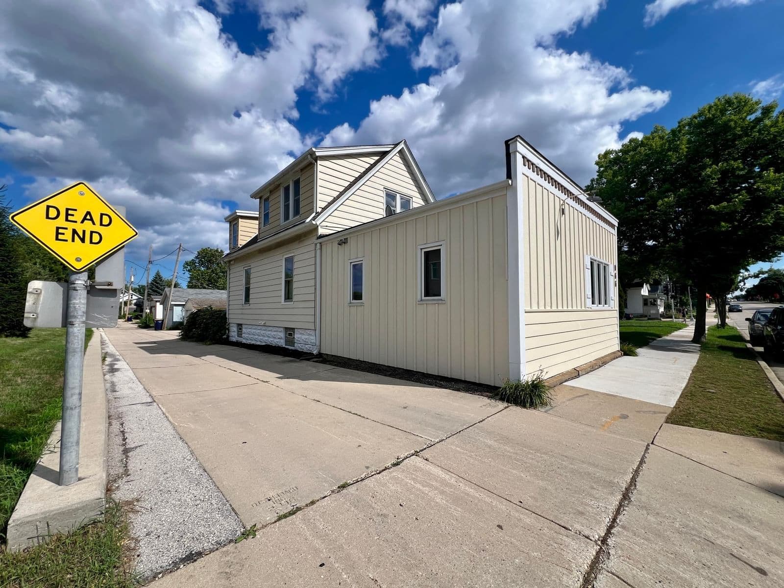 966 60th, West Allis, WI