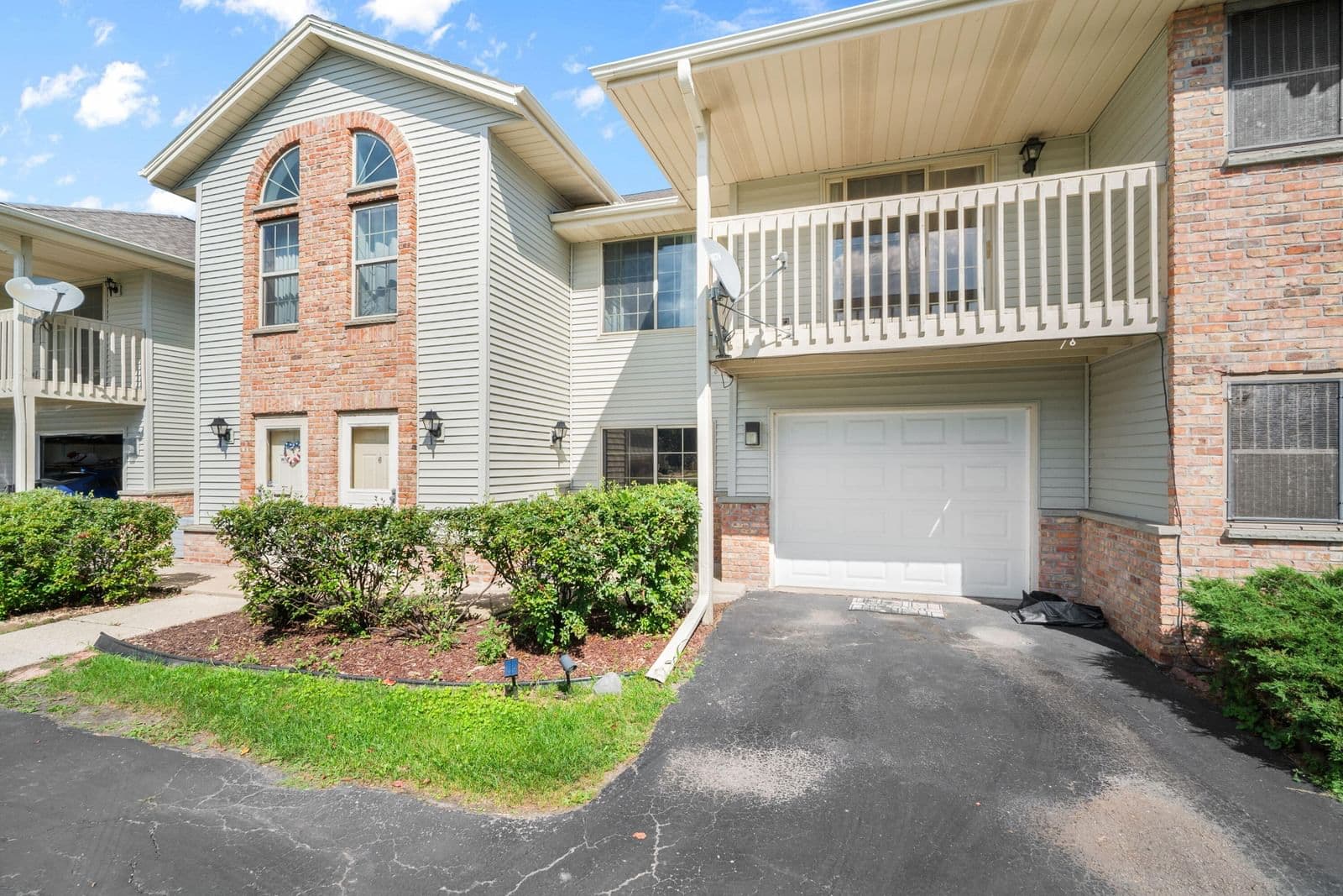 3651 Barbara, Oak Creek, WI