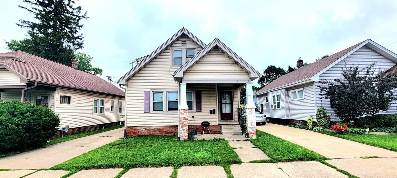2327 Meachem, Racine, WI