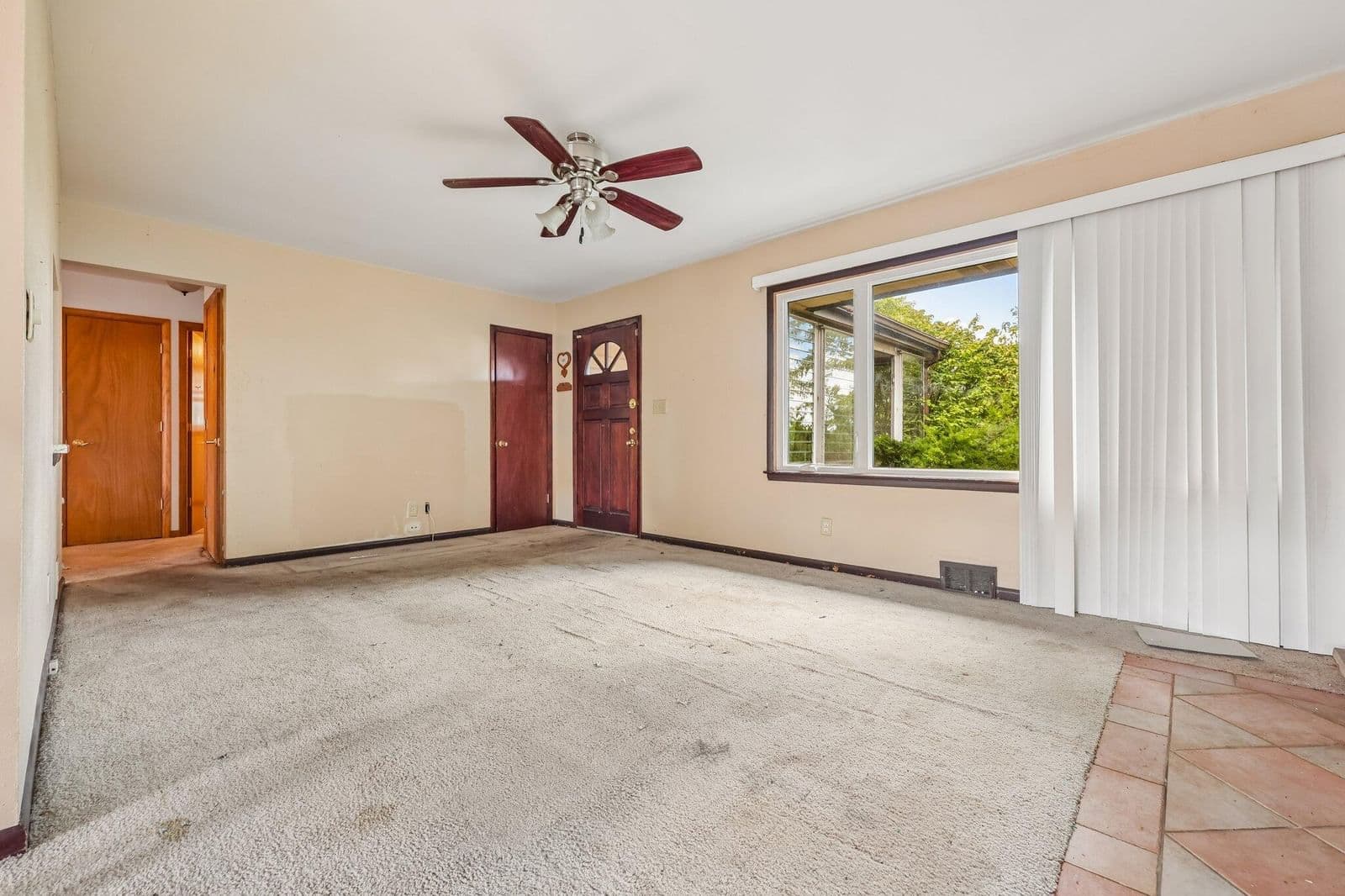 10611 Silver Spring