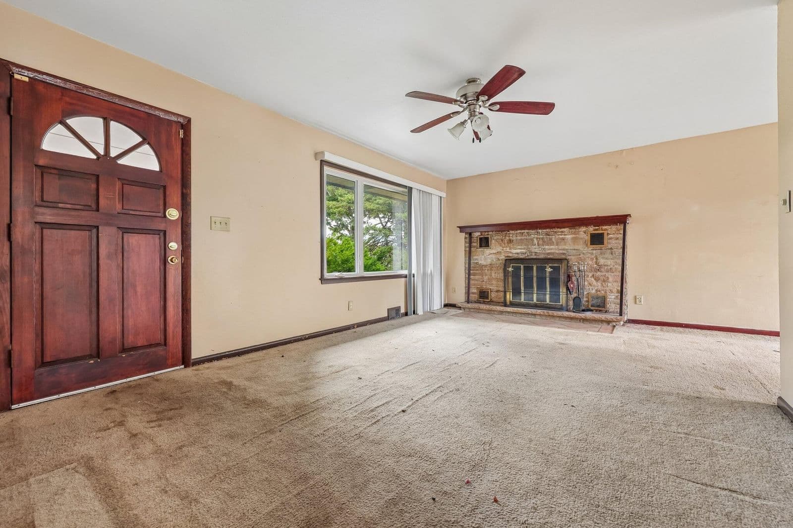 10611 Silver Spring