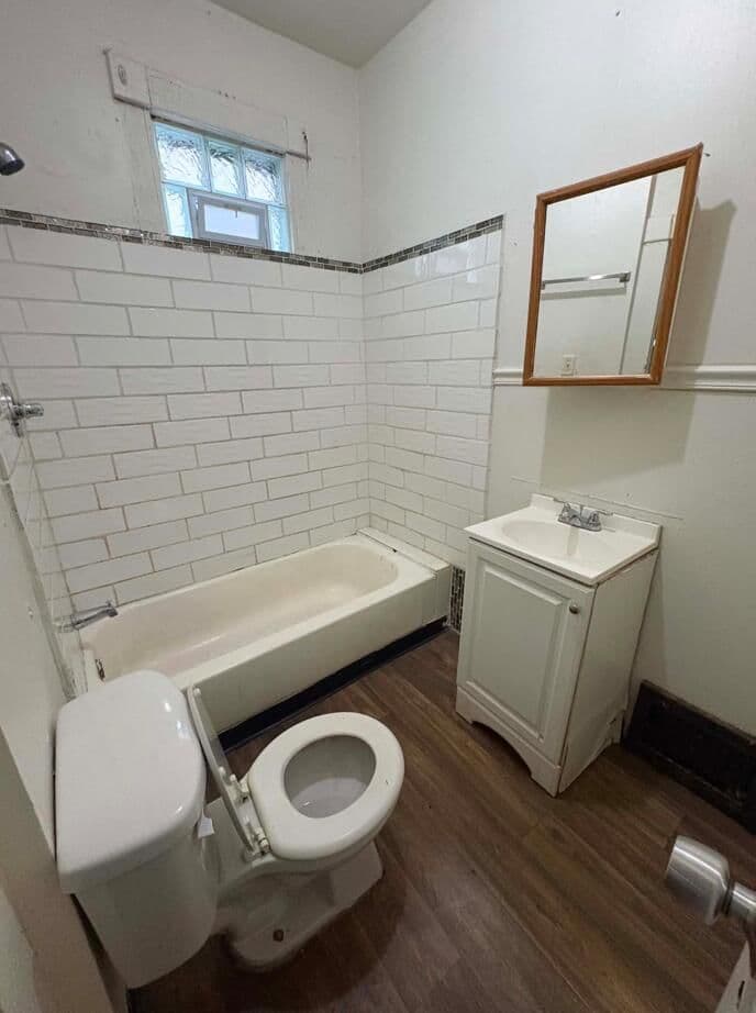 2326 Burnham