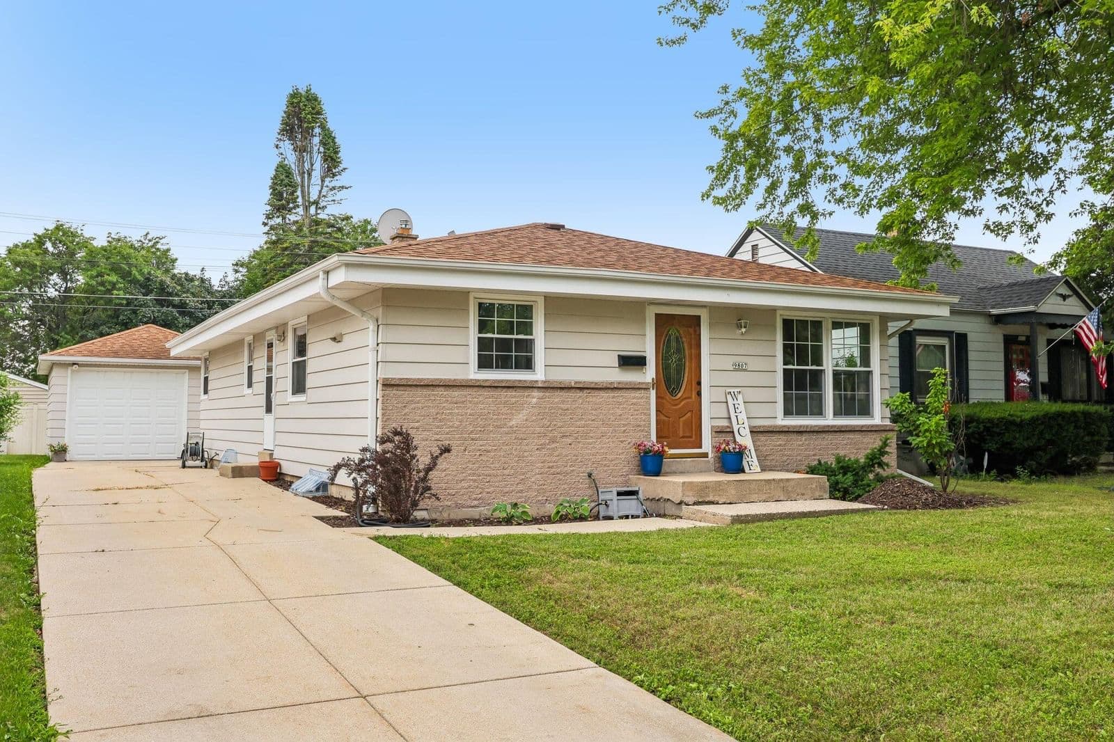 9807 Morgan, Milwaukee, WI