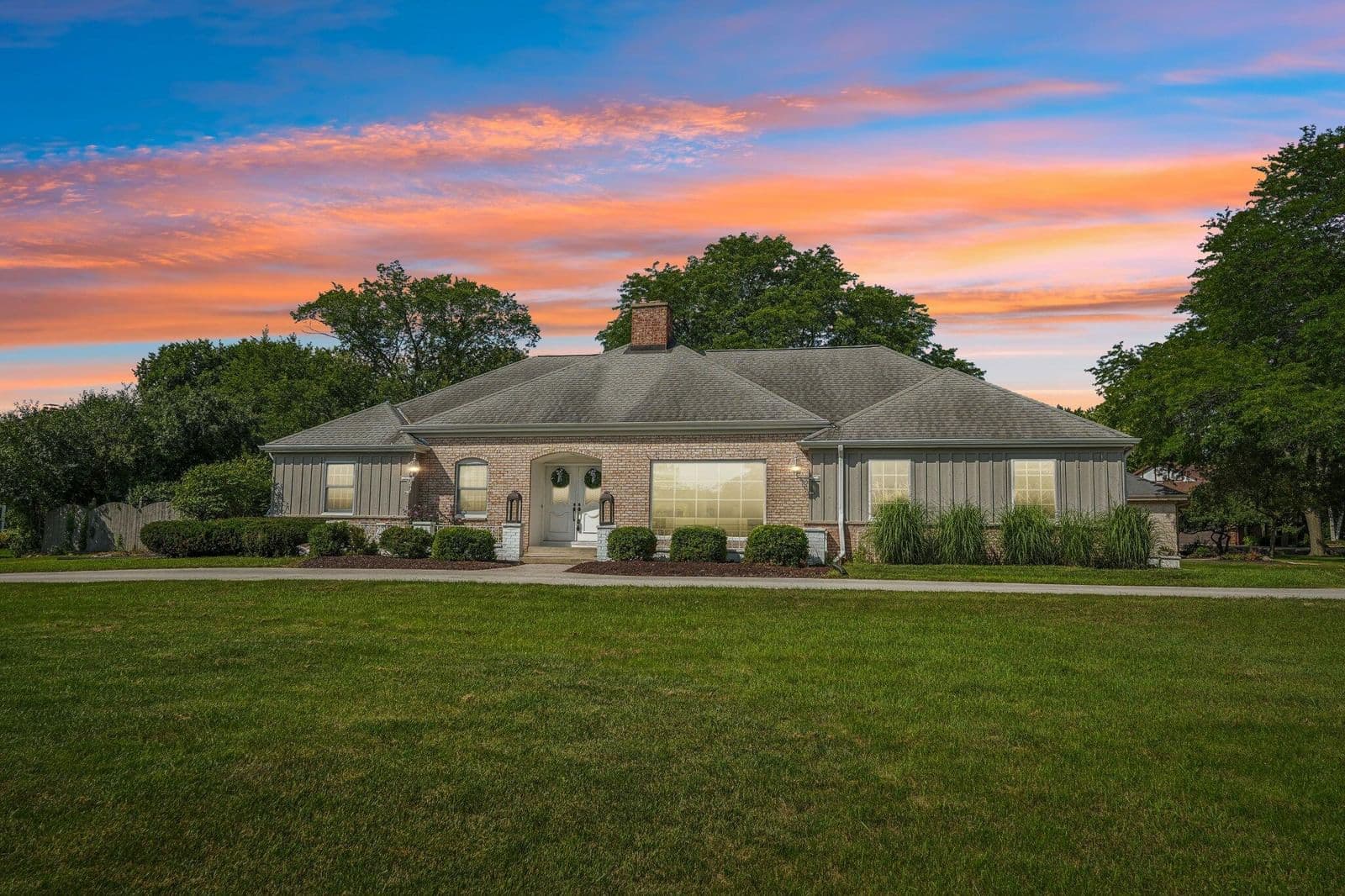 2135 Michelle, Brookfield, WI