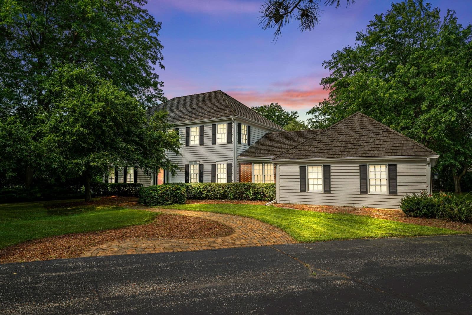 11723 Bridgewater, Mequon, WI
