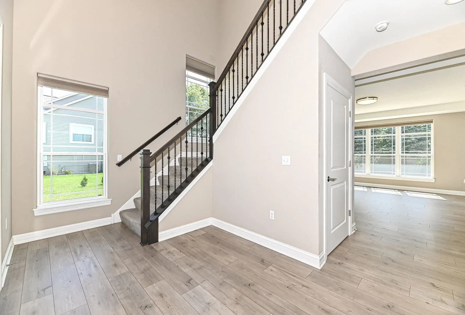 Photo 4 of 1515 Maple View