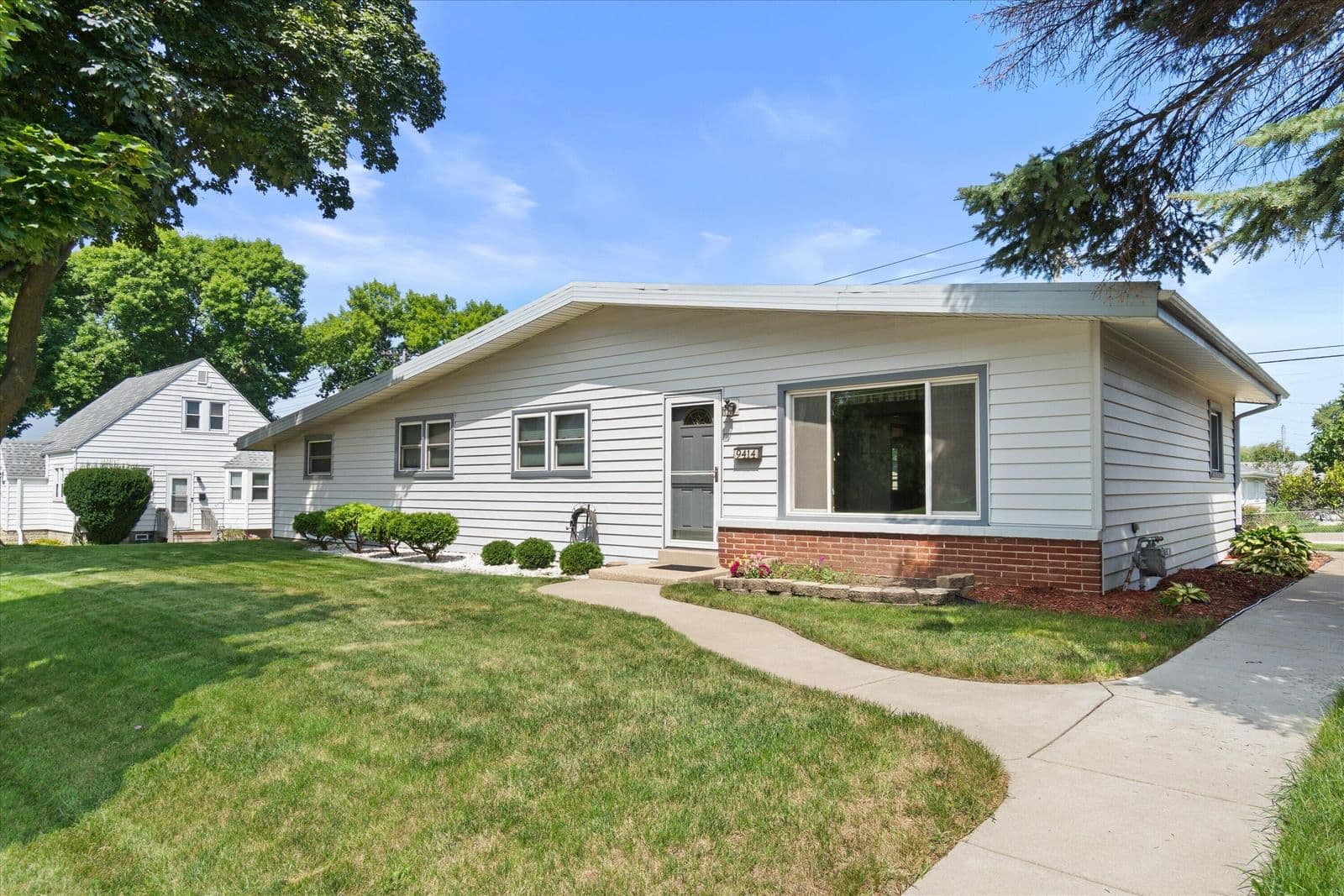 9414 Oklahoma, West Allis, WI