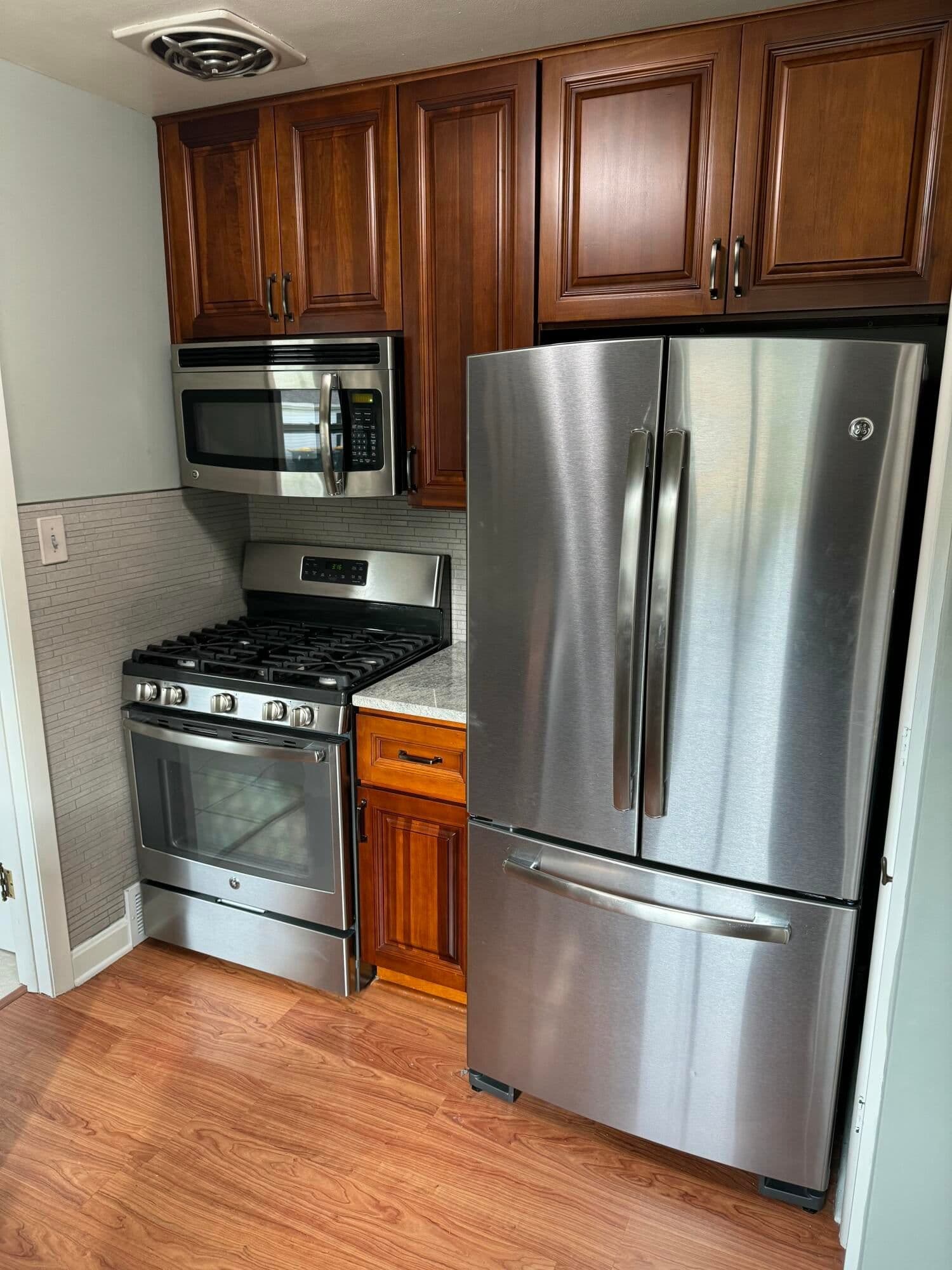 2105 Ludington