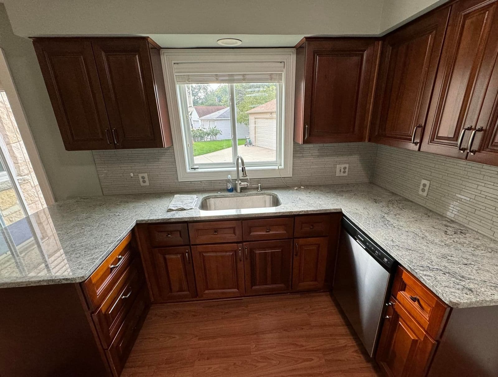 2105 Ludington