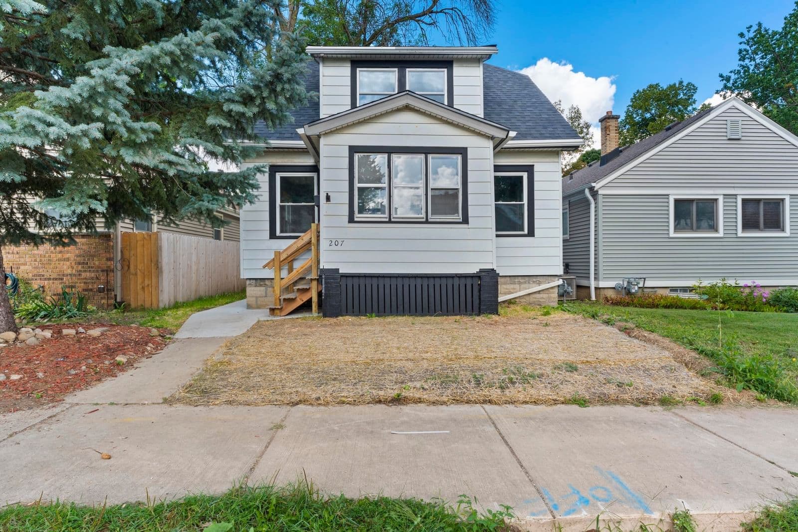 207 73rd, Milwaukee, WI