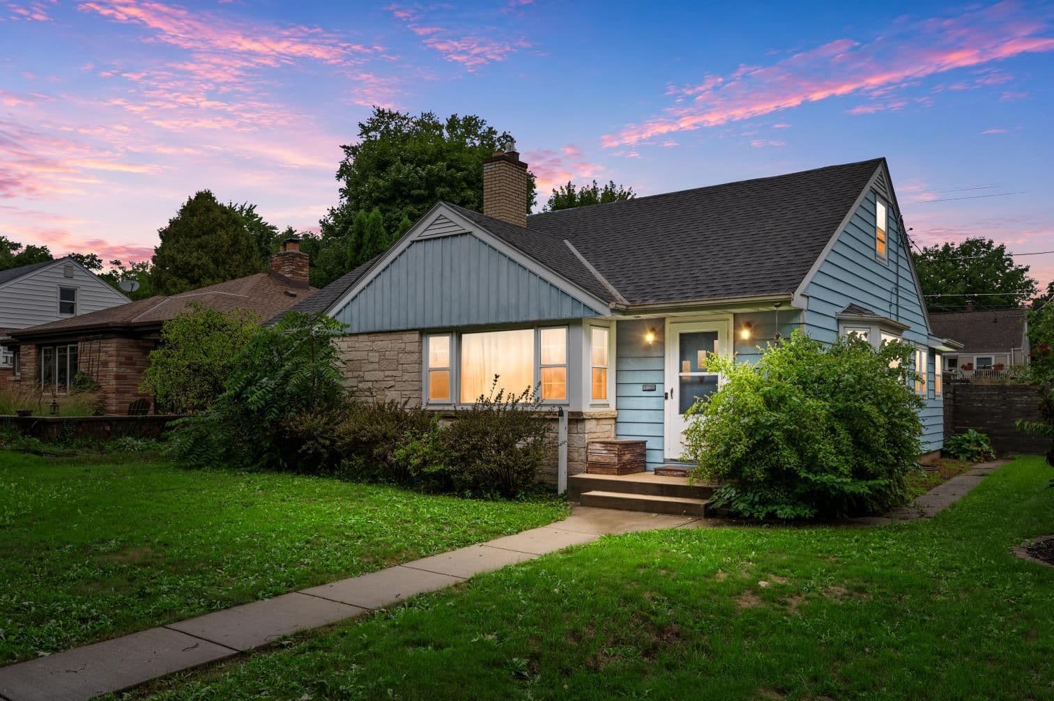 2842 90th, Milwaukee, WI