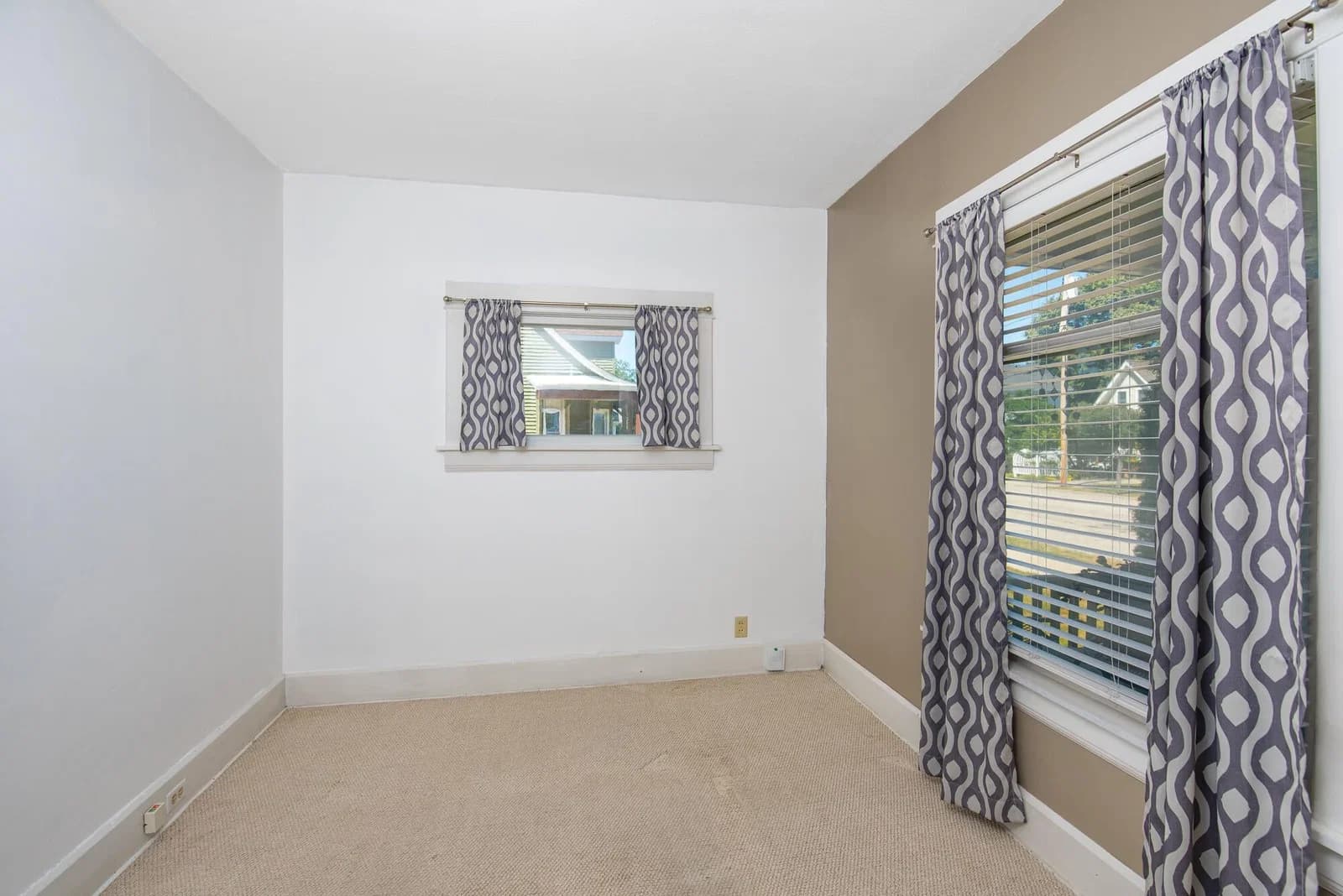 Photo 5 of 700 Grove
