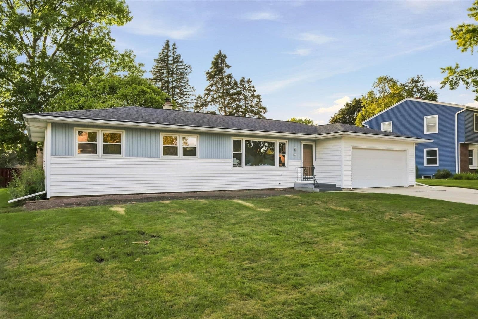923 Whitefish, Port Washington, WI