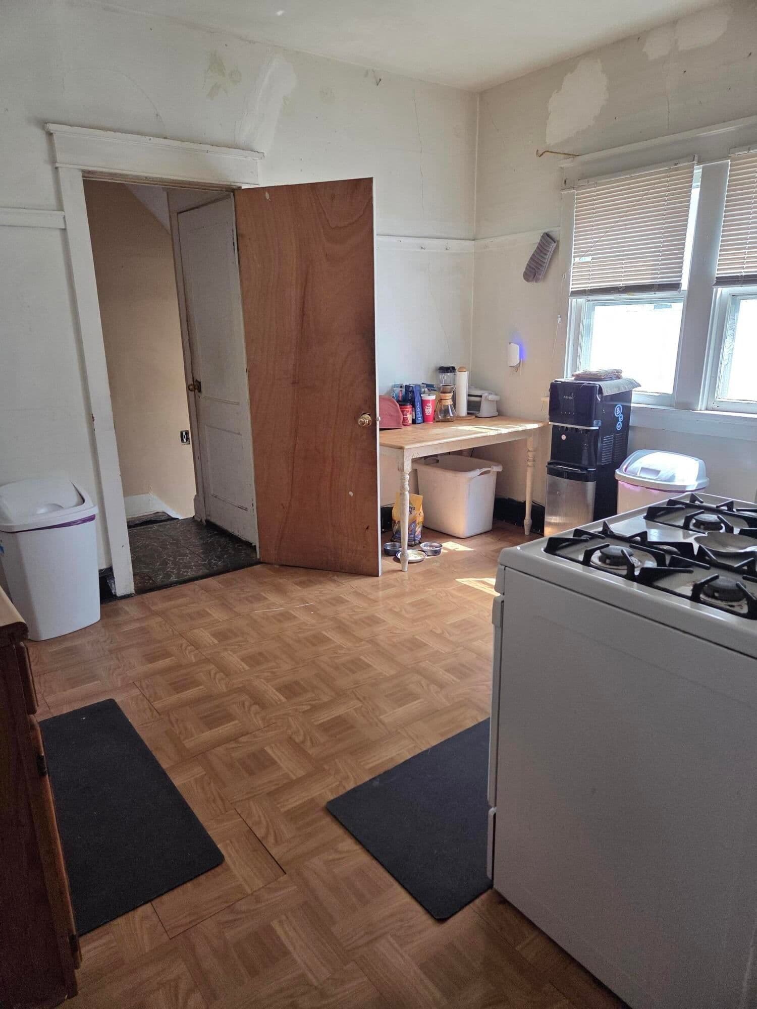 Photo 4 of 2852 36th