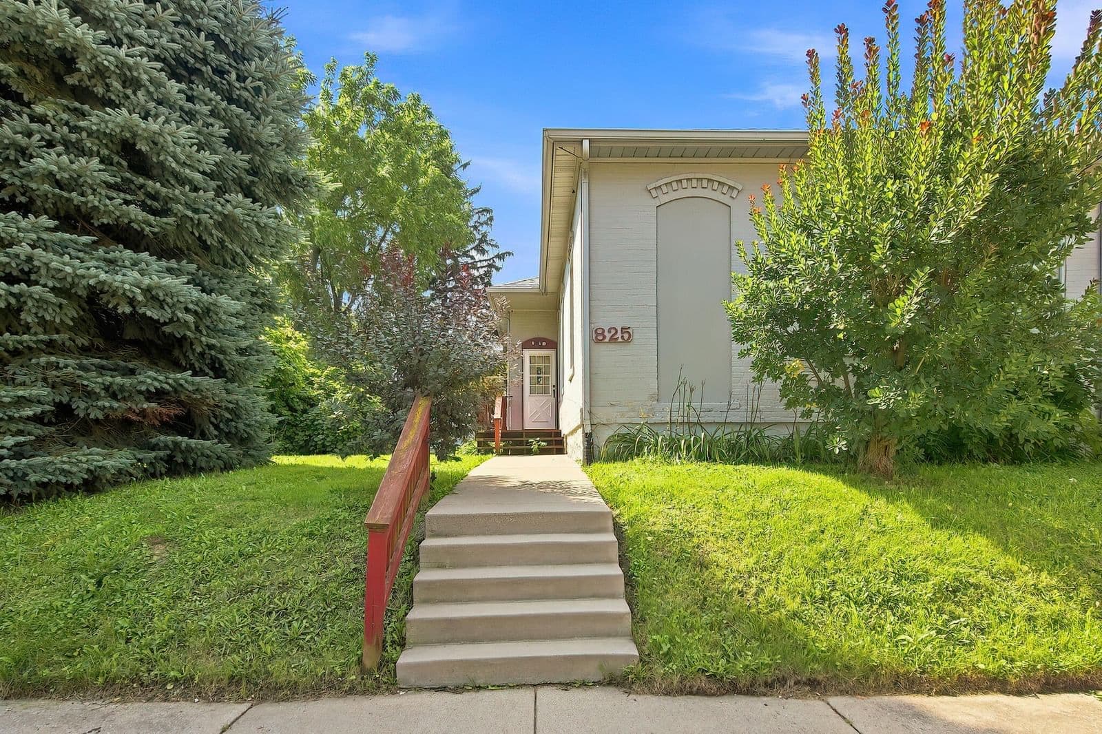 825 St Patrick, Racine, WI