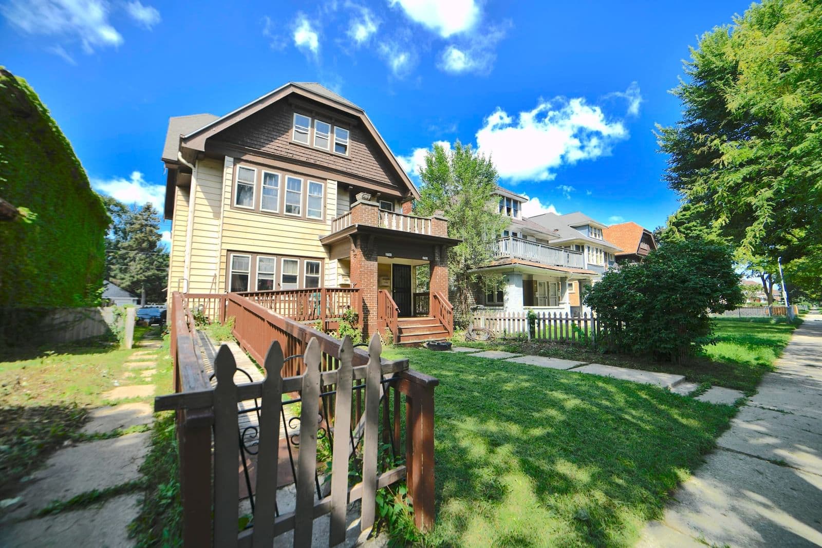 2761 45th, Milwaukee, WI