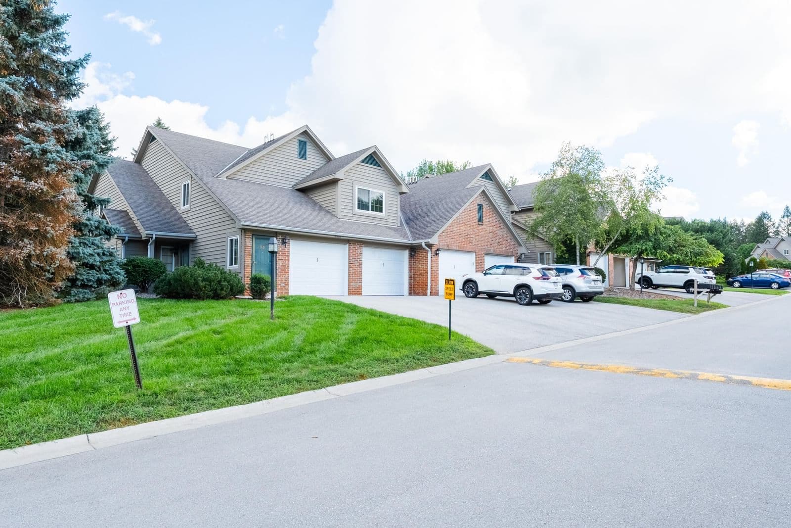 18600 Brookfield Lake