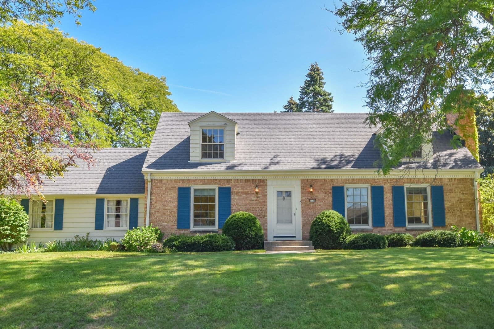 7758 Berwyn, Glendale, WI