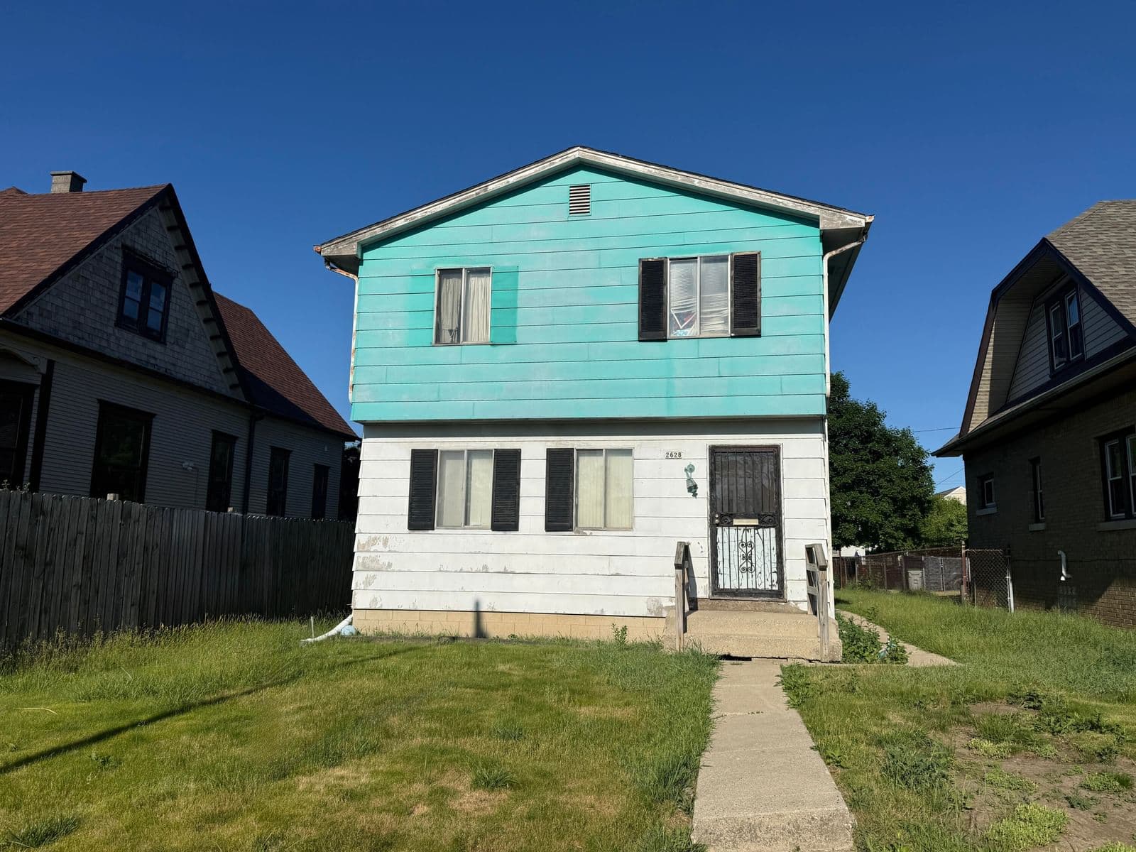 2628 7th, Milwaukee, WI