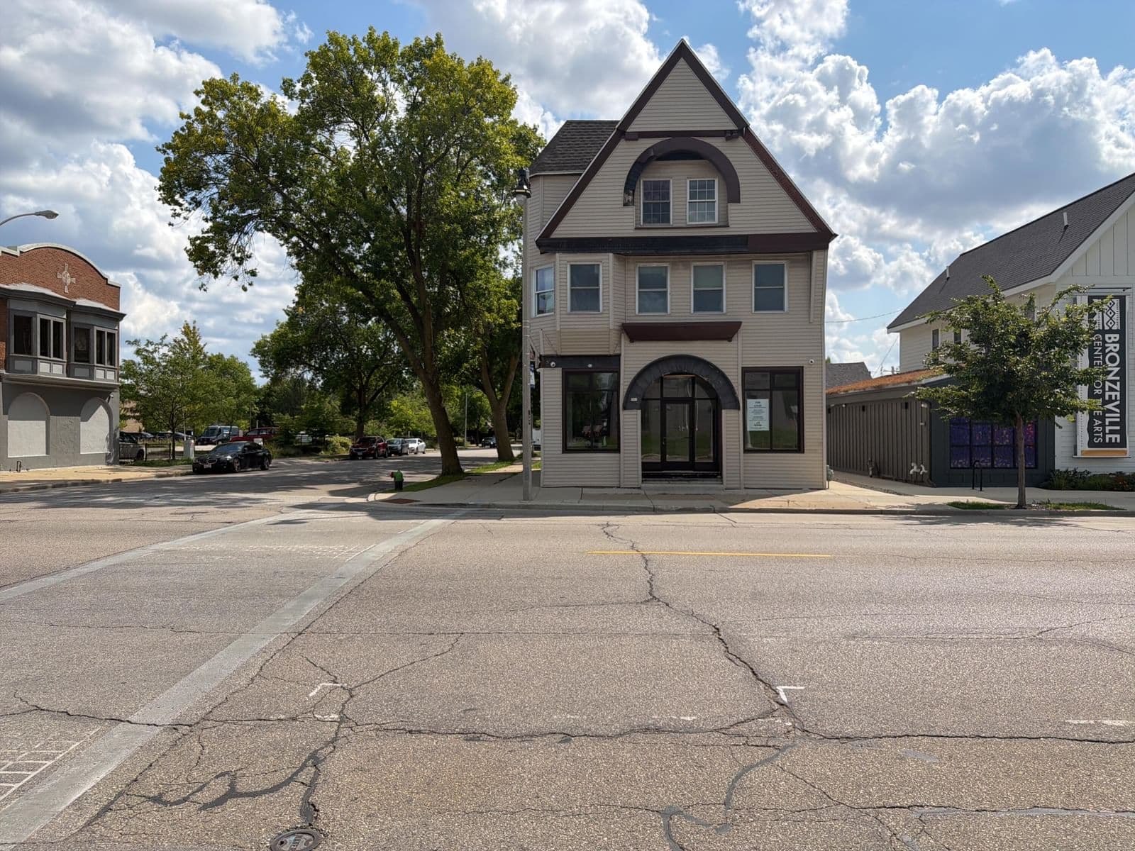 501 North, Milwaukee, WI