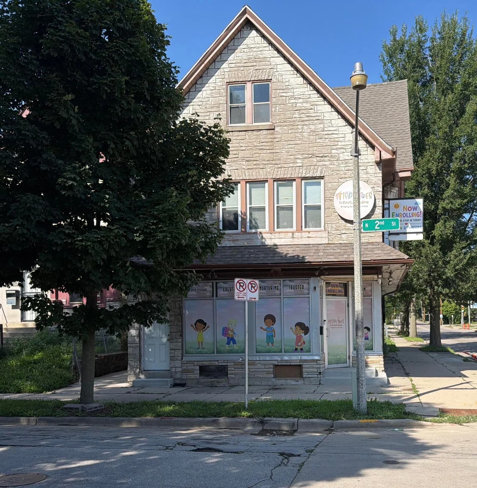 3477 2nd, Milwaukee, WI