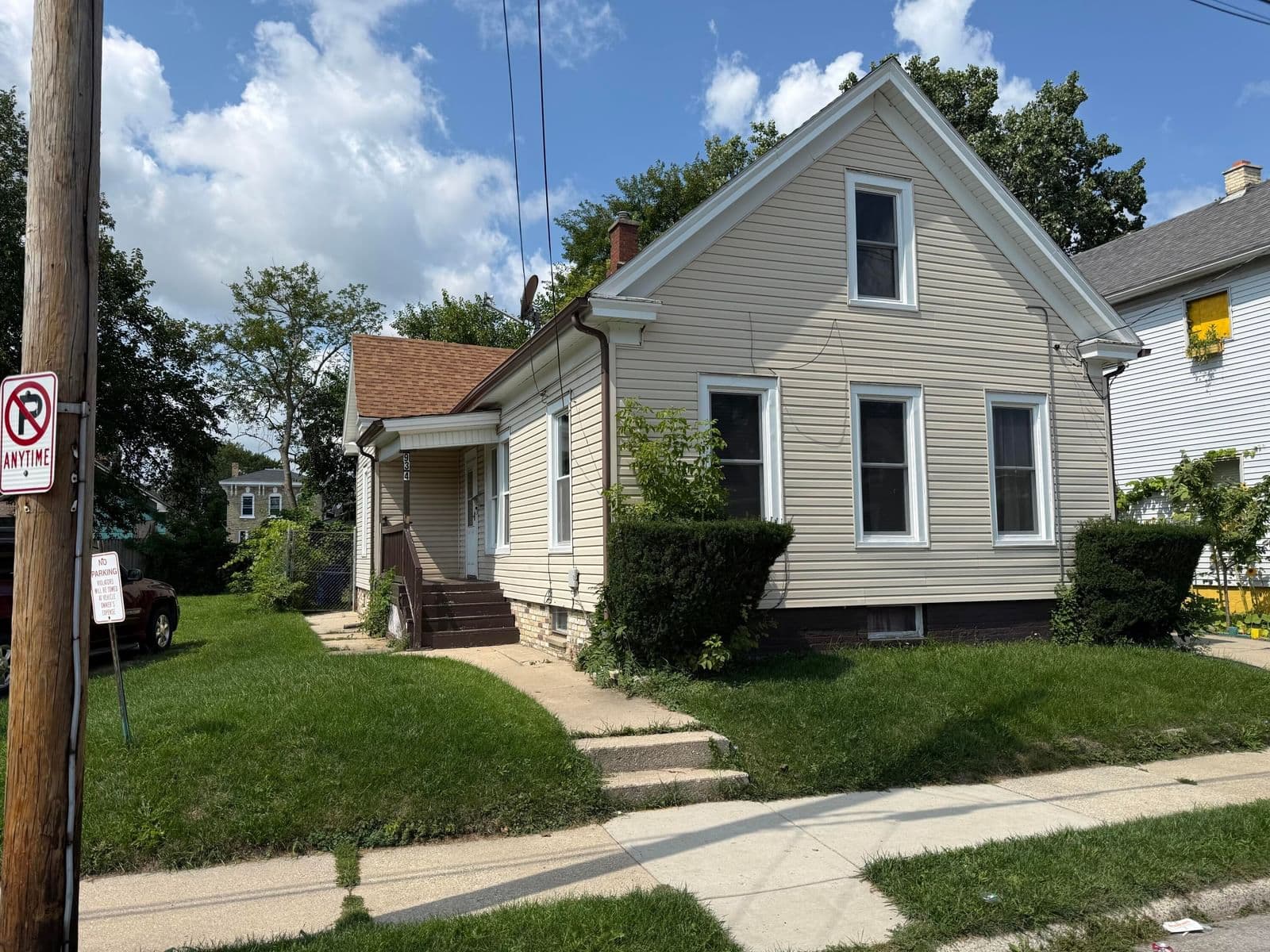 934 Wilson, Racine, WI