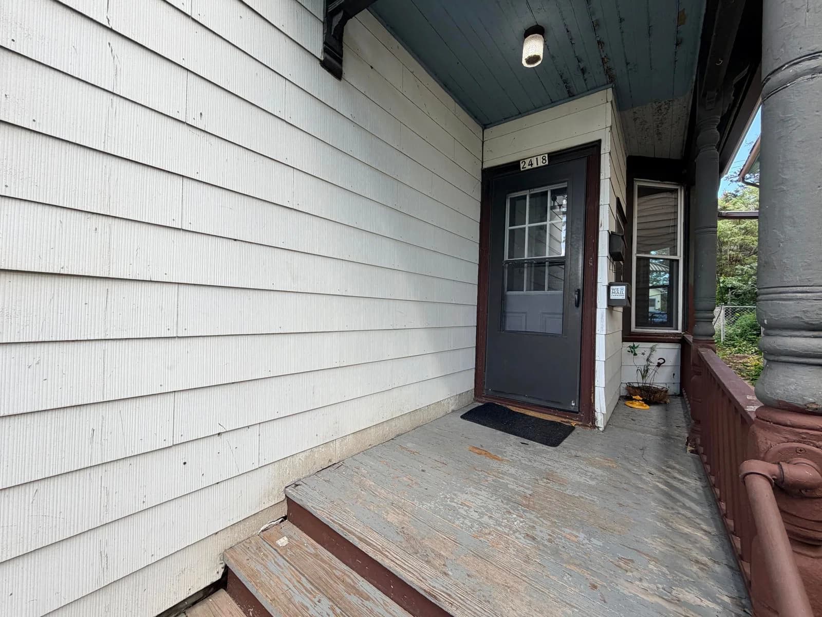 2416 Burrell